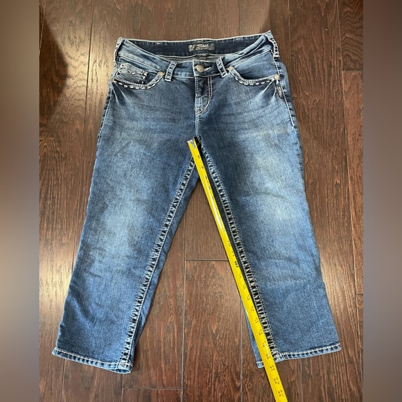 Women's SILVER Jeans Suki Flap Pocket Blue Jean Capri Size 30 - Picture 2 of 6